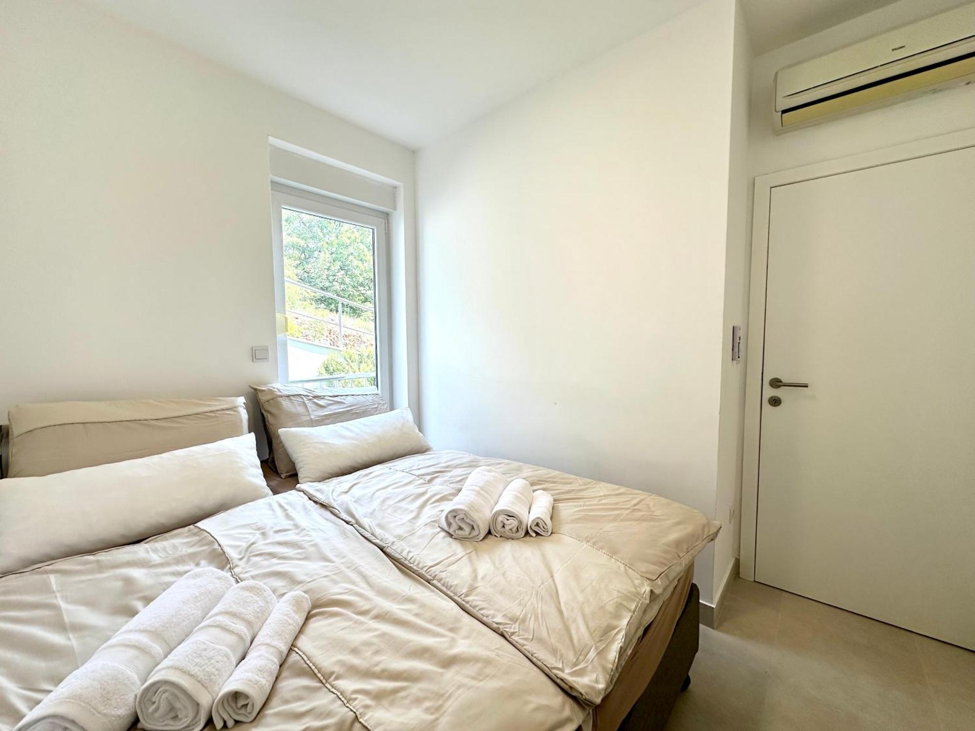 The View Apartment With Pool - Crikvenica Exterior foto